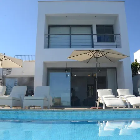 Calypso Villa